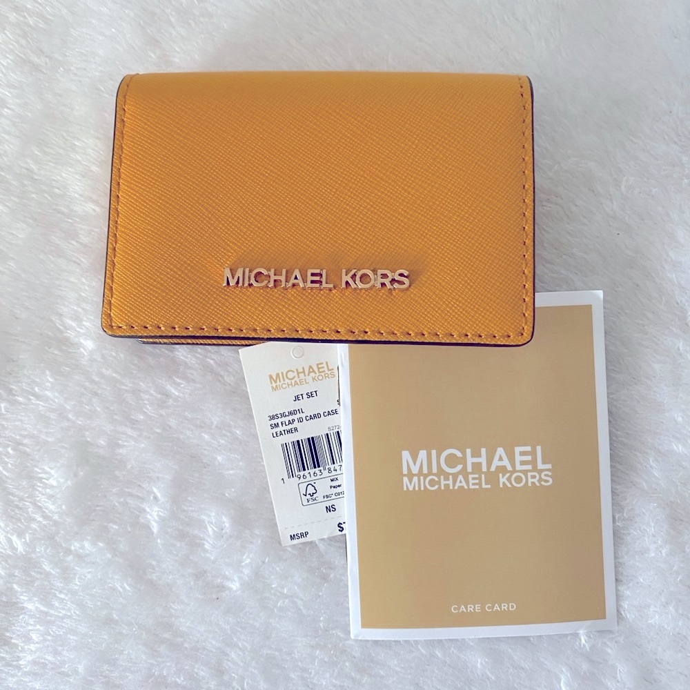 Nwt Michael Kors jet set wallet